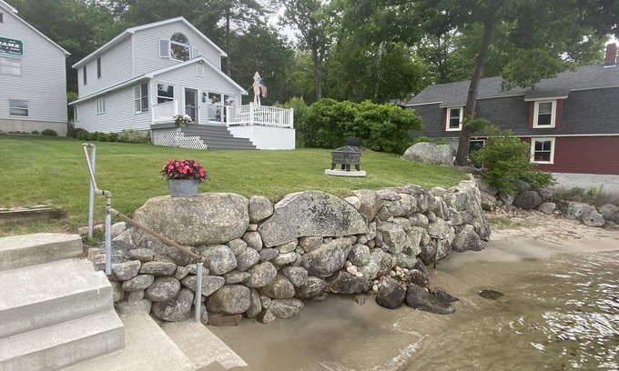 Bristol Casa | Newfound Lakefront Home!