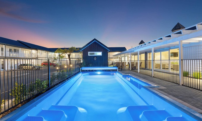 Kawaha Point Hotel | Newina Rotorua