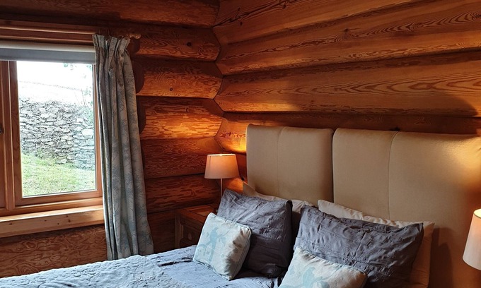 Ulverston Cabina | Newland Valley Log Cabins