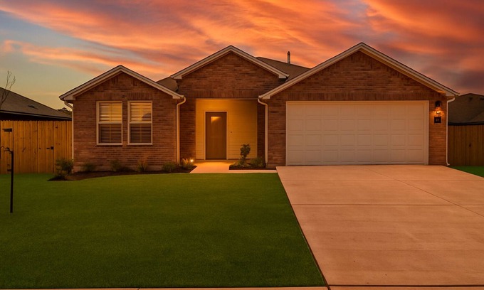 Lowell Casa | Newly Built 3BR Retreat in the Heart of NWA – I-49 & Hot Spots