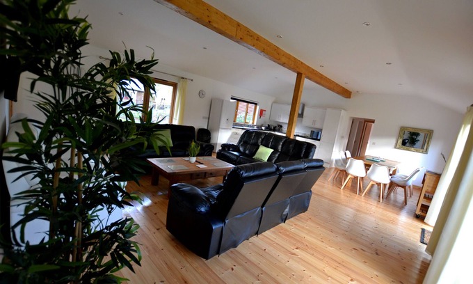 Pentney Casa | Newly built, 4 bedrooms, all ensuite, bungalow,