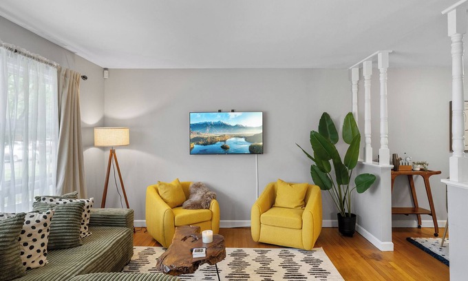 Hidden Valley Casa | Newly Built 4BD - Cozy Stay w/ Movie & Games