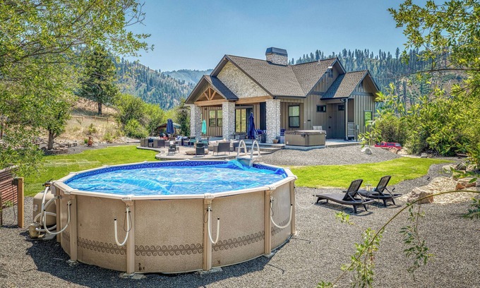 Garden Valley Cabina | Newly built cabin with private 2 acres, pool & hot tub