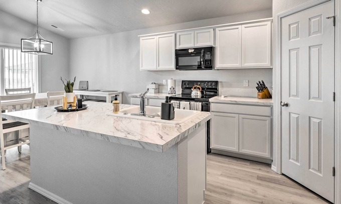 Caldwell Casa | Newly Built Caldwell Home w/ Yard, Near Downtown!