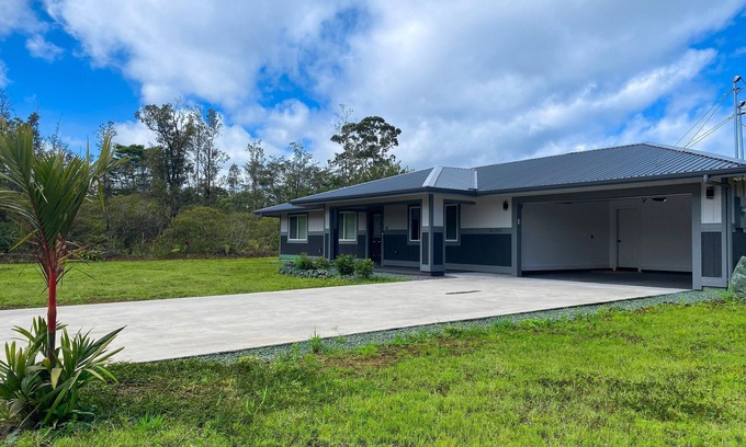 Ainaloa Casa | Newly-built dog-friendly home with large yard, shaded patio, & washer/dryer