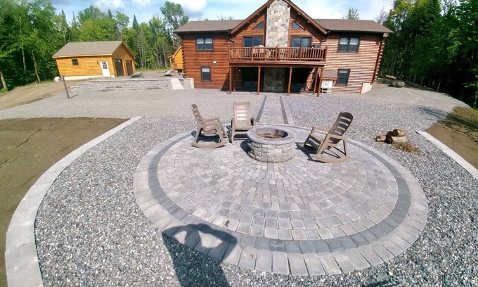 Pittsburg Cabina | Newly Built Log Home, Game Room, Fire Place, Trail access, Back Lake