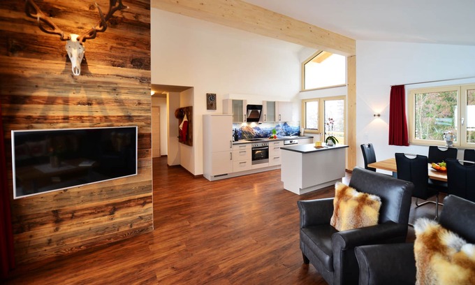 Riezlern Chalet De Esquí | Chalet de lujo de nueva construcción, incluido en los teleféricos de verano, paseo en autobús gratuito