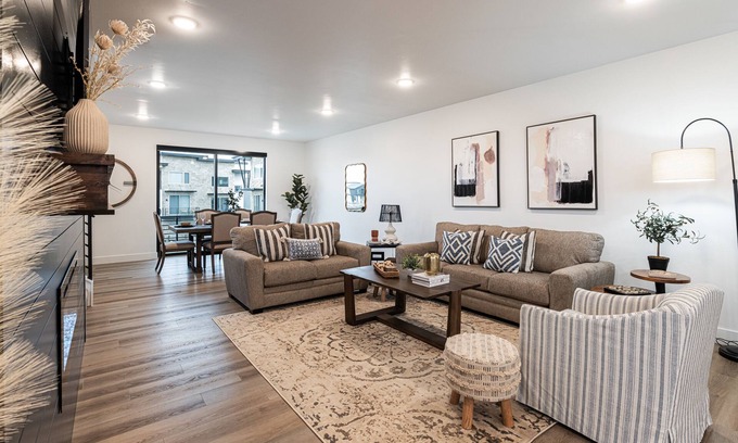 Park City Casa | Newly Built Luxury Townhome! Park City Silver Creek 1124