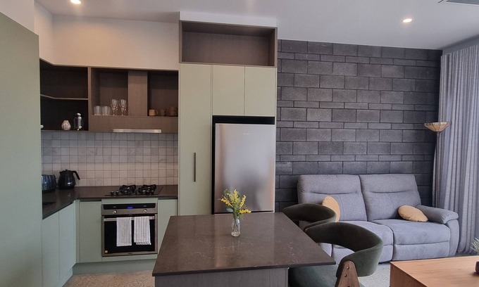Peregian Beach Villa | Newly-Built modern stylish flat, minutes from the beach, and surrounding Noosa