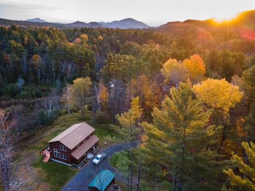 Elizabethtown Casa | Newly-built mountain lodge with hot tub and 87 acres