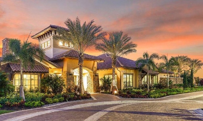 Naples Condominio | Condominio de lujo 2BR / 2BA de nueva construcción, decorado profesionalmente - Esplanade Golf & CC
