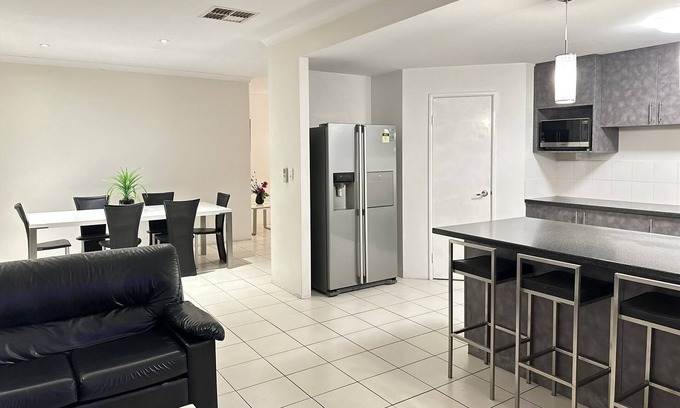 Queens Park Casa | Newly built spacious and full furnished house in Queens Park-closer to Perth