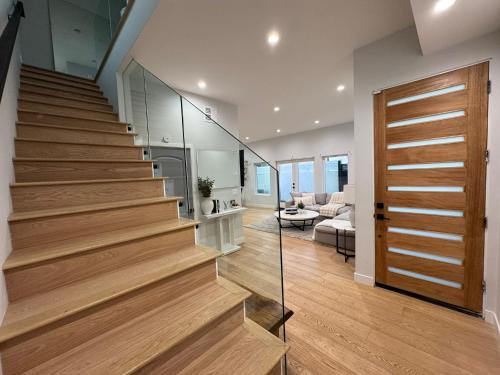 Pico - Robertson Apartamento | Newly constructed 2 bedroom by La Cienega Plaza with parking, modern kitchen, washer dryer and very central to attractions