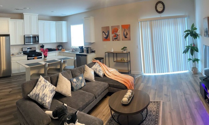 Bridgeport Casa | Newly Constructed 3-bedroom townhome with AC, WiFi,Smart TVs, Garage Opener