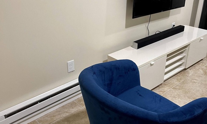 Weequahic Apartamento | Newly Constructed Basement Two Bedroom Apartment