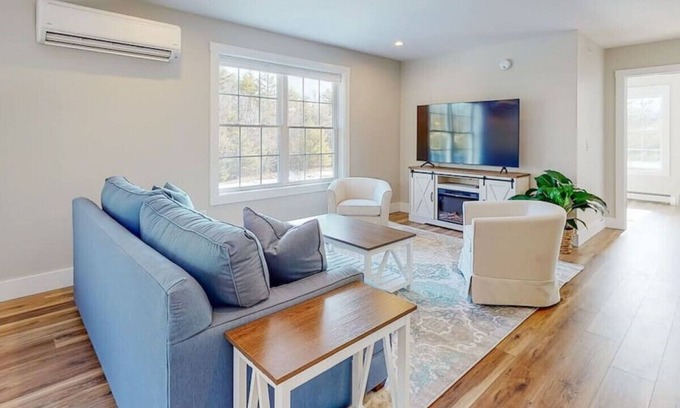 Gorham Apartamento | Newly Constructed Two-Bedroom Near Portland