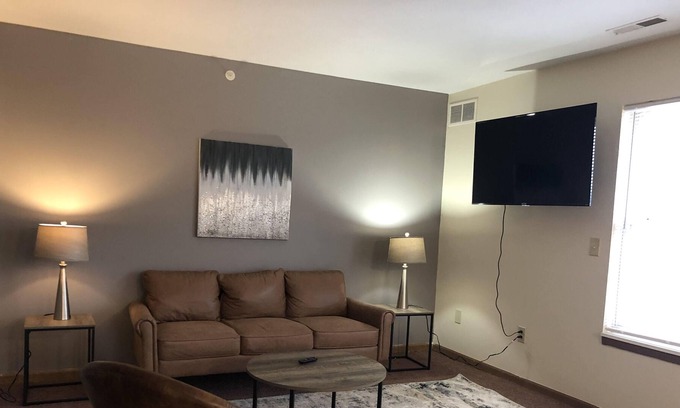 Normal Casa | Newly Furnished Apartment close to ISU 2 Bedroom