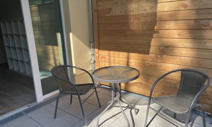 Hoppegarten Apartamento | Newly furnished studio in close proximity to the city of Berlin.