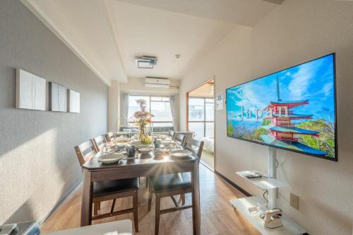 Nishi Apartamento | Newly opened Hotel 7 京セラドーム徒歩10分 道頓堀 関西空港 大阪城 海遊館直行 USJ1回乗換 出張 Family friendly Free parking 15 minutes by car to USJ