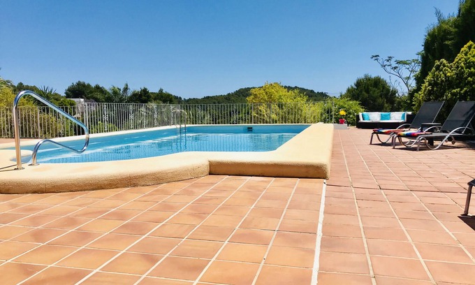 Javea Villa | Villa de lujo recientemente renovada, gran piscina privada, excelentes vistas y cerca de la playa