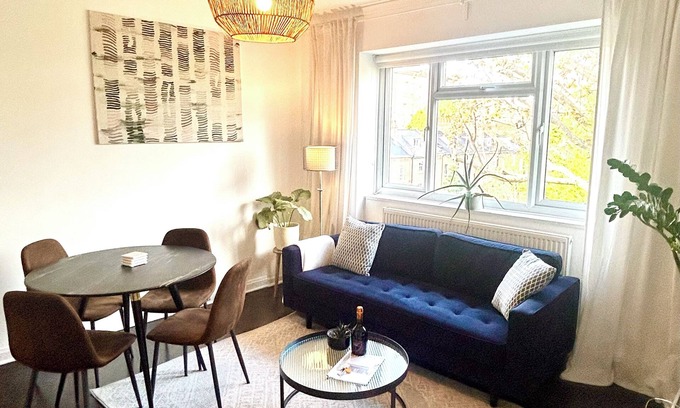 Stockwell Apartamento | Newly Refurbished 2 BR Apartment in South London