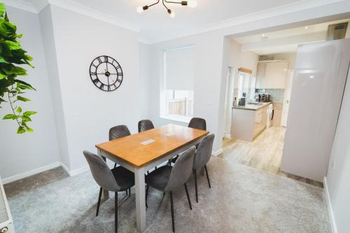 Norwich Casa | Newly Refurbished House - 10 Minute Walk From City Centre