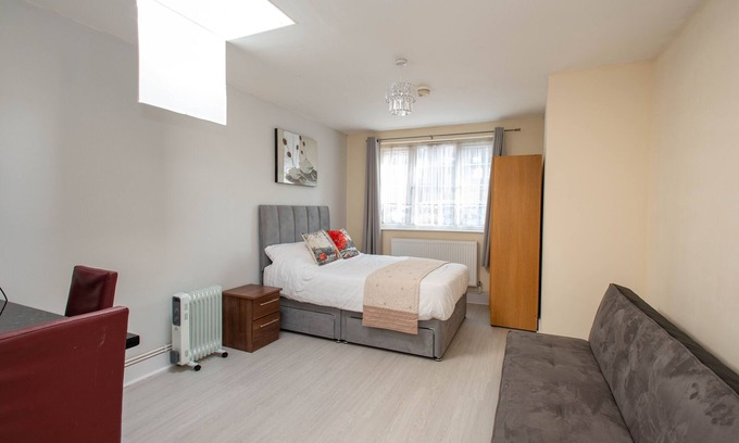 London Borough of Bromley Apartamento | NEWLY REFURBISHED Studio, 20 mins to London Bridge