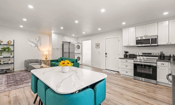 Altadena Apartamento | Newly Remodeled 2b2b APT Near Pasadena Old Town