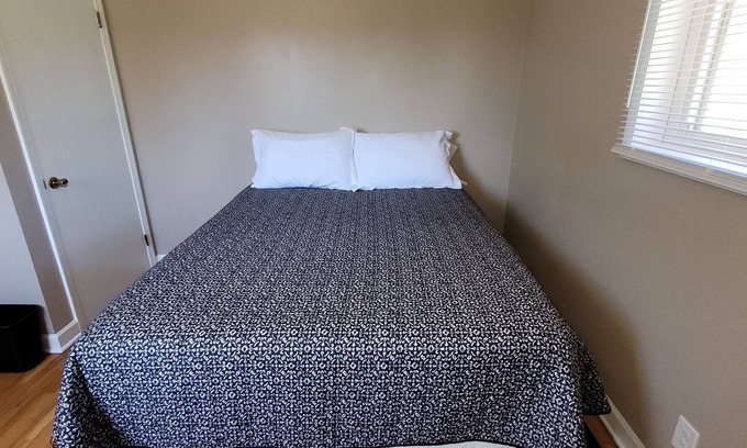 Dobson Casa | Newly remodeled 3 bedroom home, 10 minute drive to several local wineries