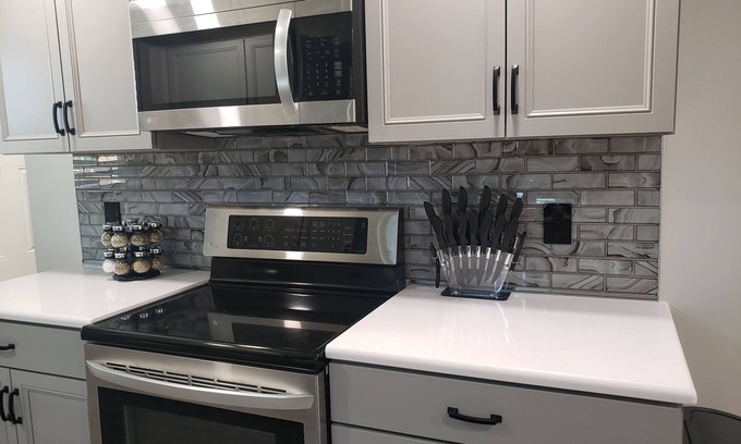 Sunnyheights Casa | Newly remodeled 3 bedroom home near Pueblo Reservoir