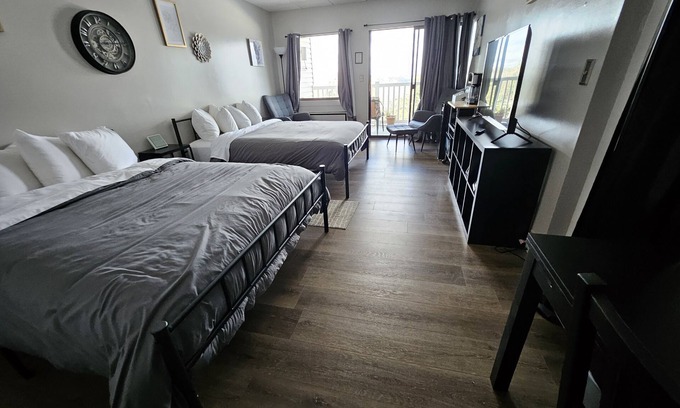 Weirs Beach Apartamento | Newly Remodeled Cedar Lodge Room w/ Lake Views!