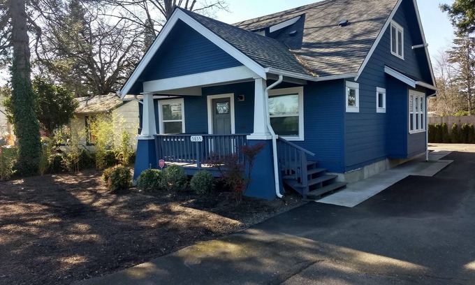 Beaverton Casa | Recién remodelado Cerca del centro, mira las fotos