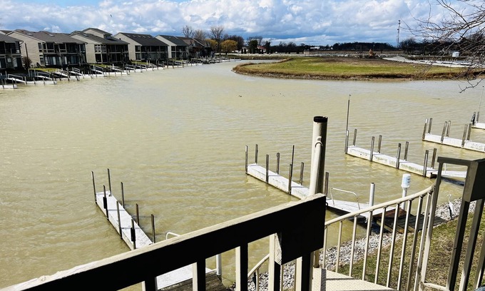 Oak Harbor Condominio | Newly remodeled condo (sleeps 4) on the shores at Lake Erie