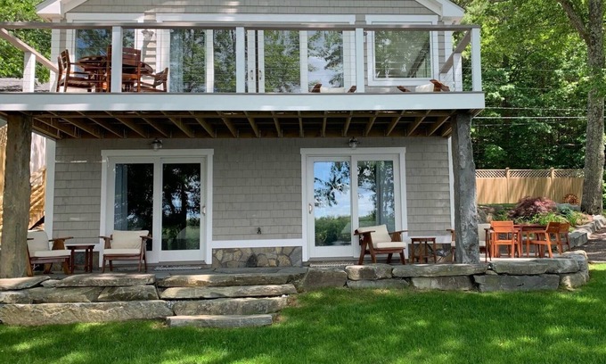 Camden Casa | Newly remodeled home on Megunticook Lake 5 minutes from the Camden harbor