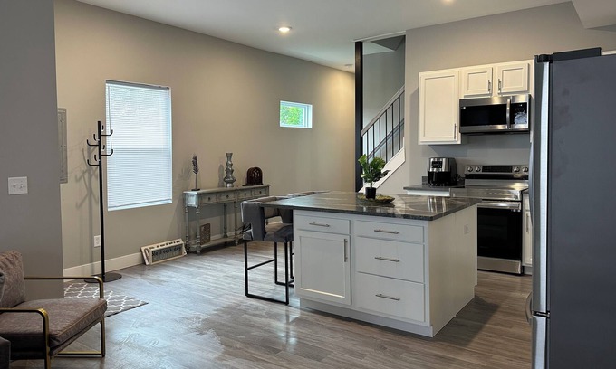 Lindenwald Casa | Newly remodeled Home ready for Guest!! Minutes from Spooky Nook!