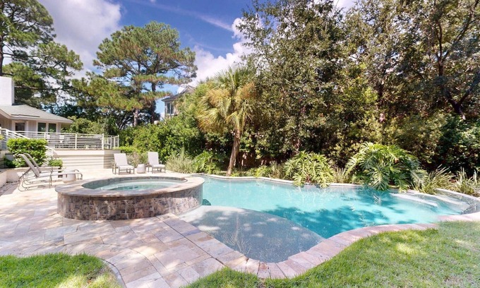Palmetto Dunes Casa | Newly remodeled home with private pool and spa