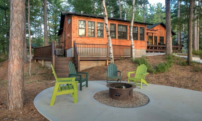 Mayfield Casa | Newly Remodeled Lakefront Cabin w/ Modern Amenities.