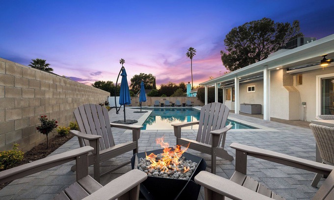 North Hills Casa | Newly Remodeled Modern House with Pool - Pet-Friendly
