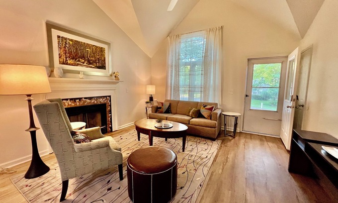 Warner Robins Casa | Newly remodeled pet-friendly home min from Robins AF Base and Houston Medical