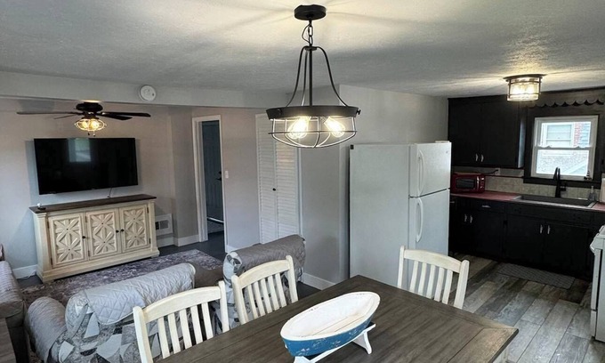 Fairport Harbor Casa | Newly Remodeled 2-Bedroom Unit in Fairport Harbor