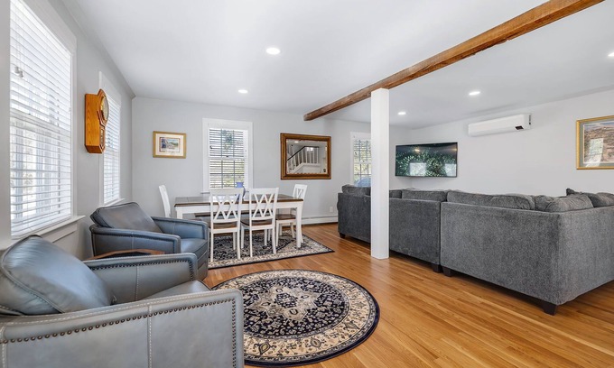 West Barnstable Casa | Newly remodeled 3BR+ overlooking cranberry bog. 11mins to beach. Sleeps 8