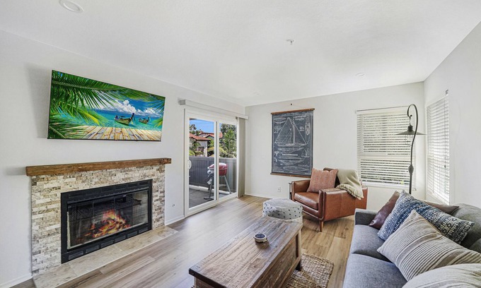 Monarch Beach Condominio | NEWLY REMODLED! Walk to Beach! Come Experience Starboard Charm!