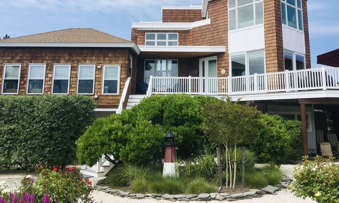 Loveladies Casa | DISPONIBILIDAD LIMITADA - Casa de playa recientemente renovada con vista al mar