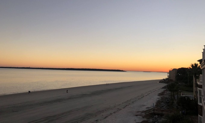 Saint Simons Island Condominio | Hermosa casa frente al mar con magníficas vistas - a pocos pasos de la playa!
