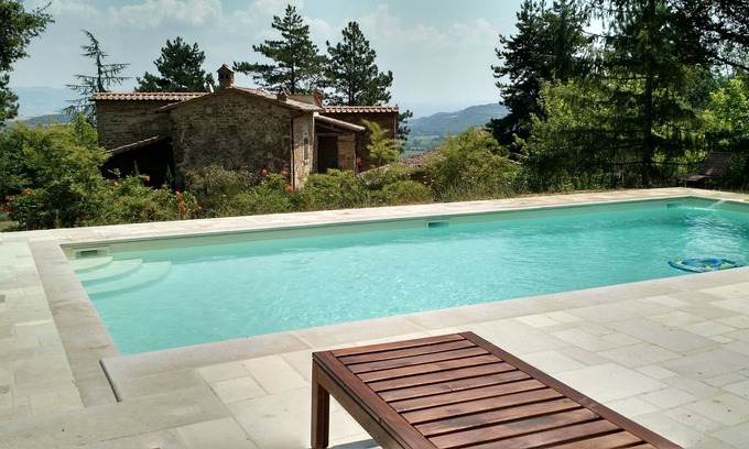 Anghiari Otro | Recientemente renovado 18th Century Hilltop Villa con 6 baños, piscina, Wifi