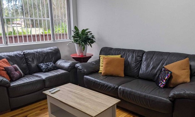 Merrylands Apartamento | Newly Renovated 2 Bedroom Apartment in the Heart of Merrylands CBD