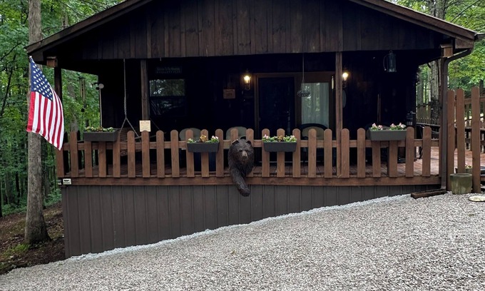 Wellington Cabina | Newly renovated 2 bedroom cabin near Cave Run Lake & Red River Gorge
