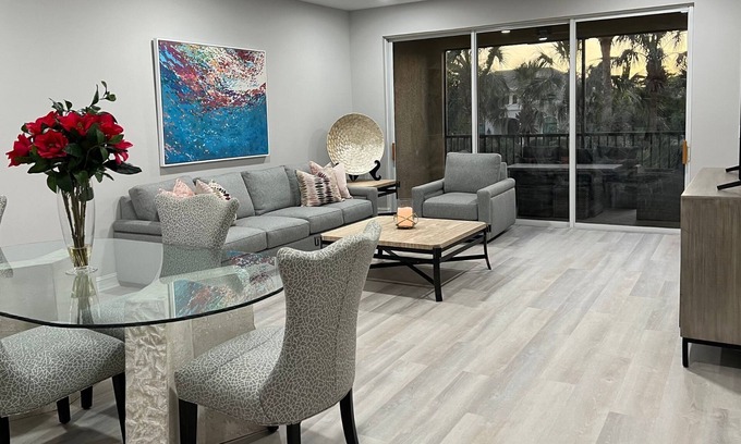 Estero Condominio | Newly Renovated 2 bed / 2 bath in Pelican Sound