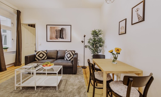 Wedding Apartamento | Newly Renovated 2 Room Apartment in Historic Building