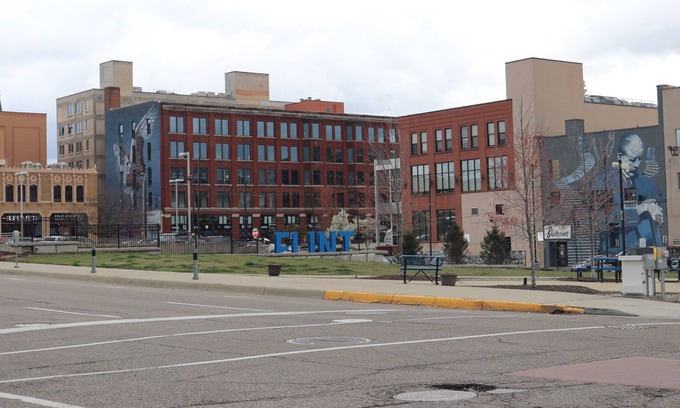 Flint Apartamento | Newly Renovated 2br Downtown Flint